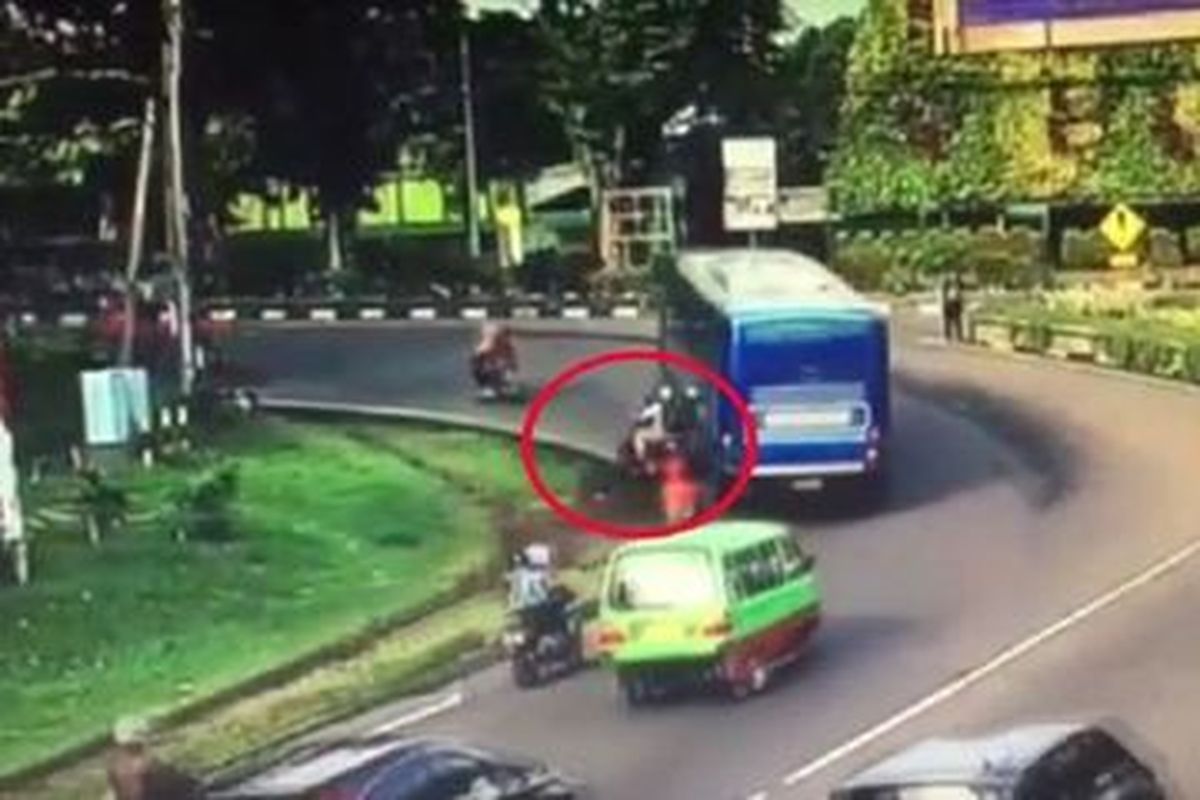 Bahaya Menyalip Kiri: Risiko Fatal yang Harus Anda Hindari