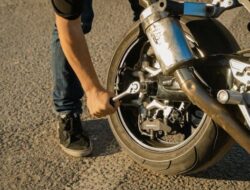Ban Tubeless Bocor? Tahan Berapa Lama Tanpa Ganti?