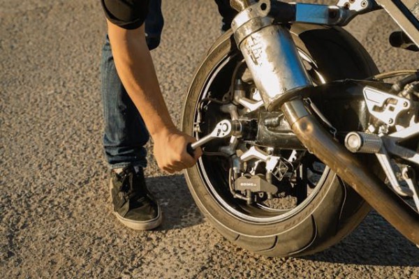 Ban Tubeless Bocor? Tahan Berapa Lama Tanpa Ganti?