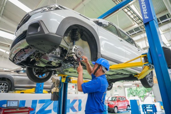 Deteksi Masalah Suspensi Mobil Anda: Tanda Awal & Cara Mudah