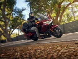 Honda Gold Wing 50 Tahun: Legendaris, Rp1 Miliar, Miliki Sekarang!