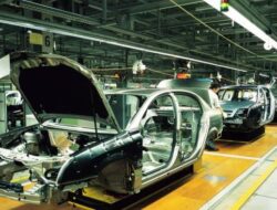 Industri Otomotif Terpuruk: Pemerintah Diminta Beri Insentif Penjualan Mobil