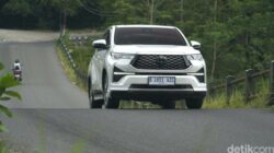 Innova Zenix Hybrid Irit Bensin? Konsumsi BBM-nya Bikin Takjub!