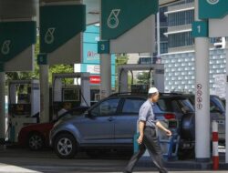 Mobil Murah Malaysia: Pajak Ringan, Bensin RON 95 Rp7ribuan Aja!