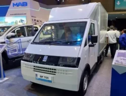 Pikap Listrik MAB: Harga Rp200 Jutaan, Debut Spektakuler PEVS 2025!
