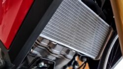 Radiator Motor Bocor? Bahaya yang Mengintai Mesin Anda